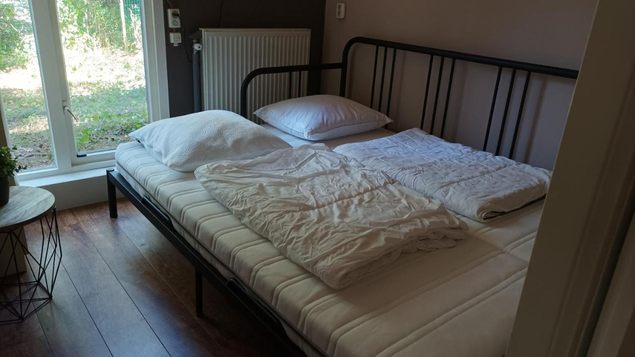 Bosbungalow De Eekhoorn Нунспет Екстериор снимка